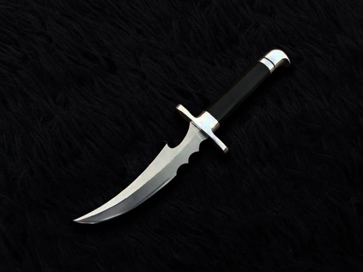 Batman: Under the Red Hood Replica Knives with Leather Sheath - Vortex Blades