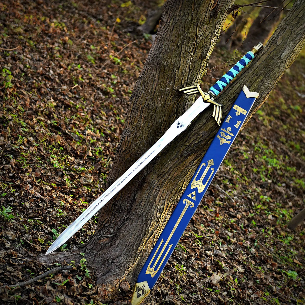 Zelda Prophecy Hero Sword with Scabbard from The Legend of Zelda Swords