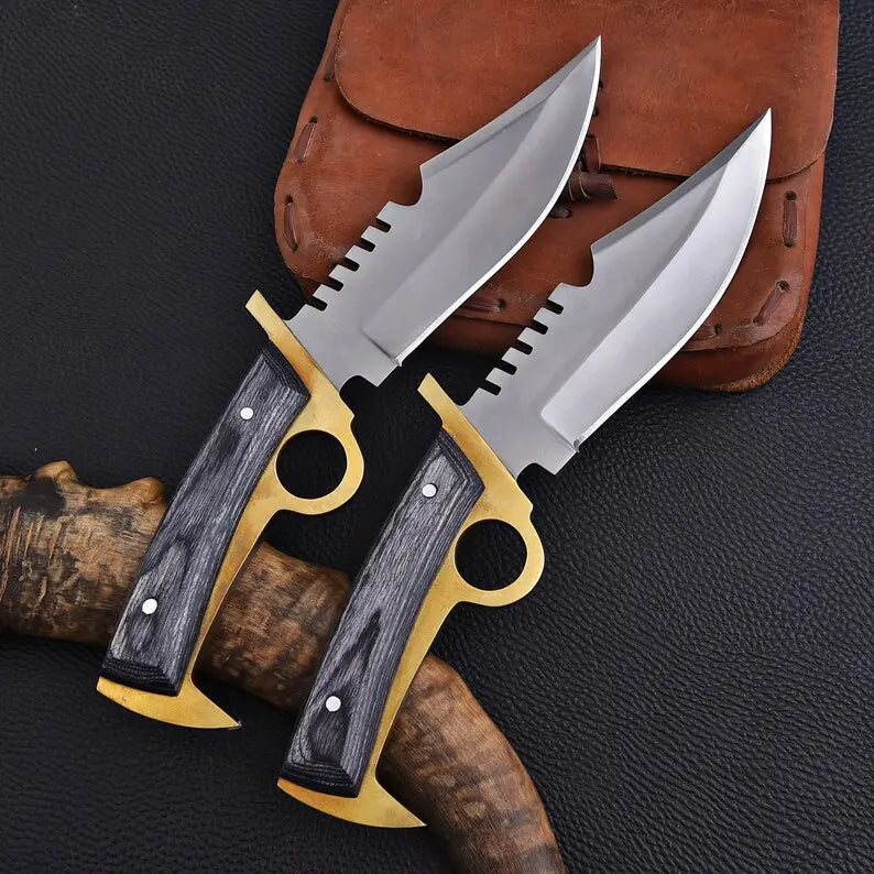 The Walking Dead: Daryl Dixon Finger Guard Bowie Knife